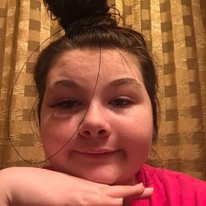 Meet your Posher, Katelyn